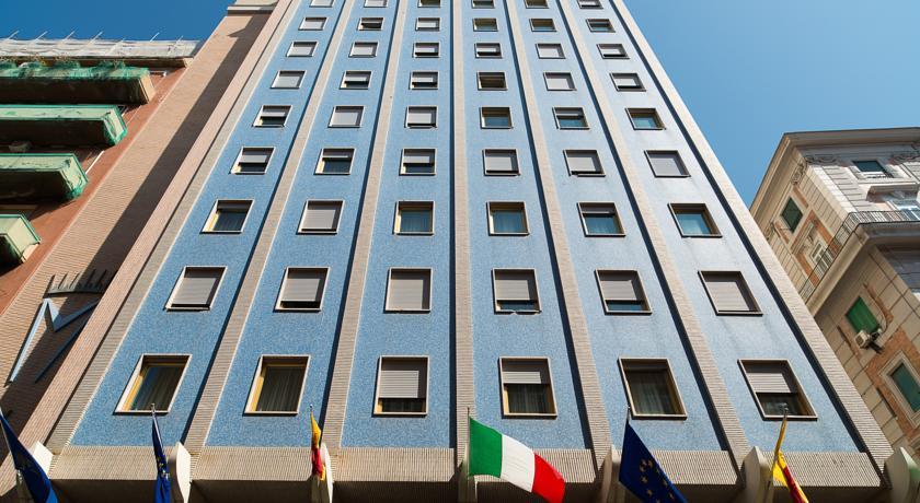 فندق ماجيستيك نابولي المظهر الخارجي الصورة